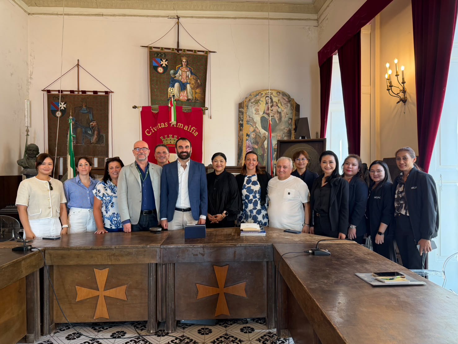 Amalfi - Ambasciata Thailandia in visita ai limoneti GIAHS 1